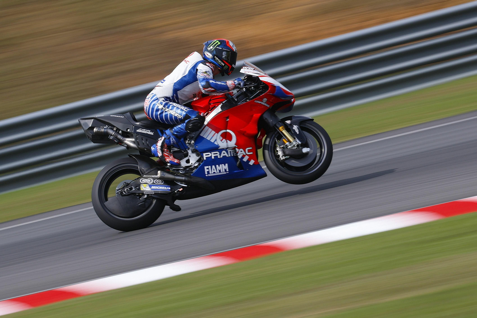 Imágenes del segundo día del Test Oficial de Sepang