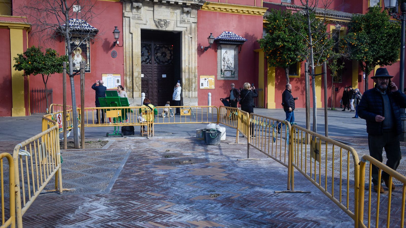 Las obras de conservación que se llevan a cabo en la Plaza de San Lorenzo.