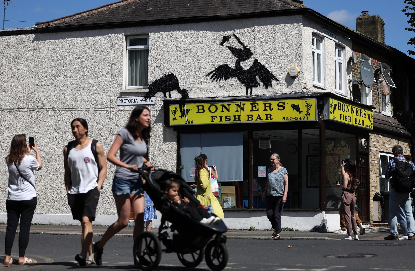 La serie animal del artista Banksy, al completo