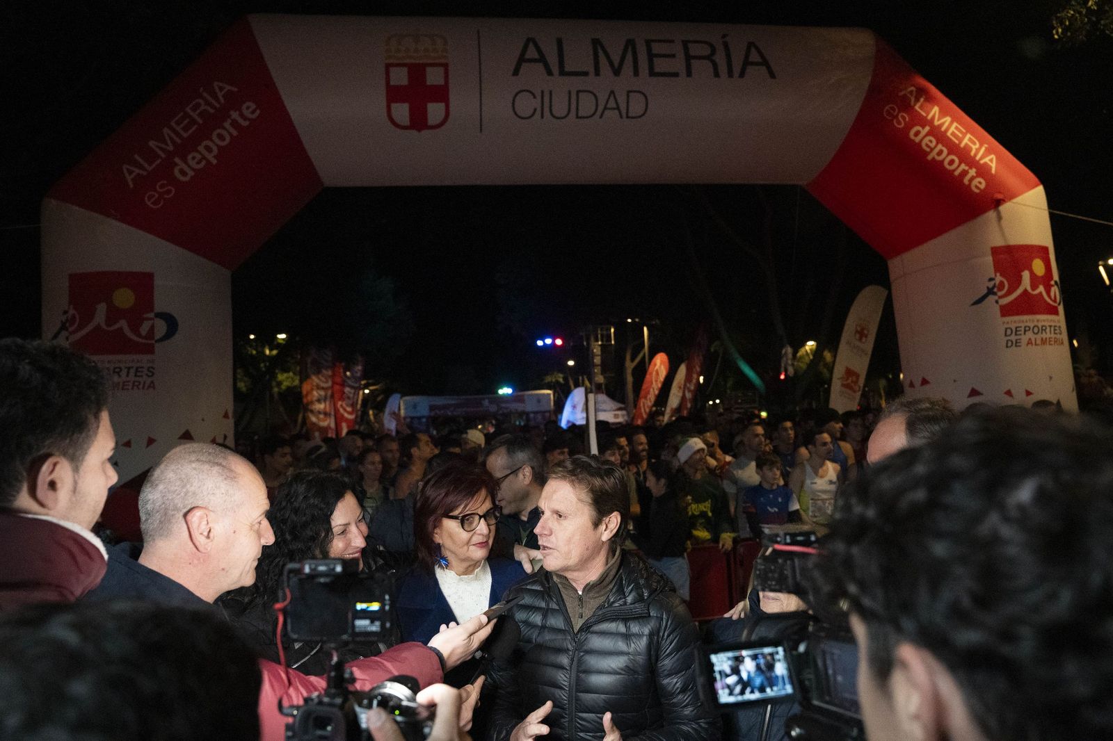 Almería corre y celebra su memoria olímpica en una San Silvestre de récord