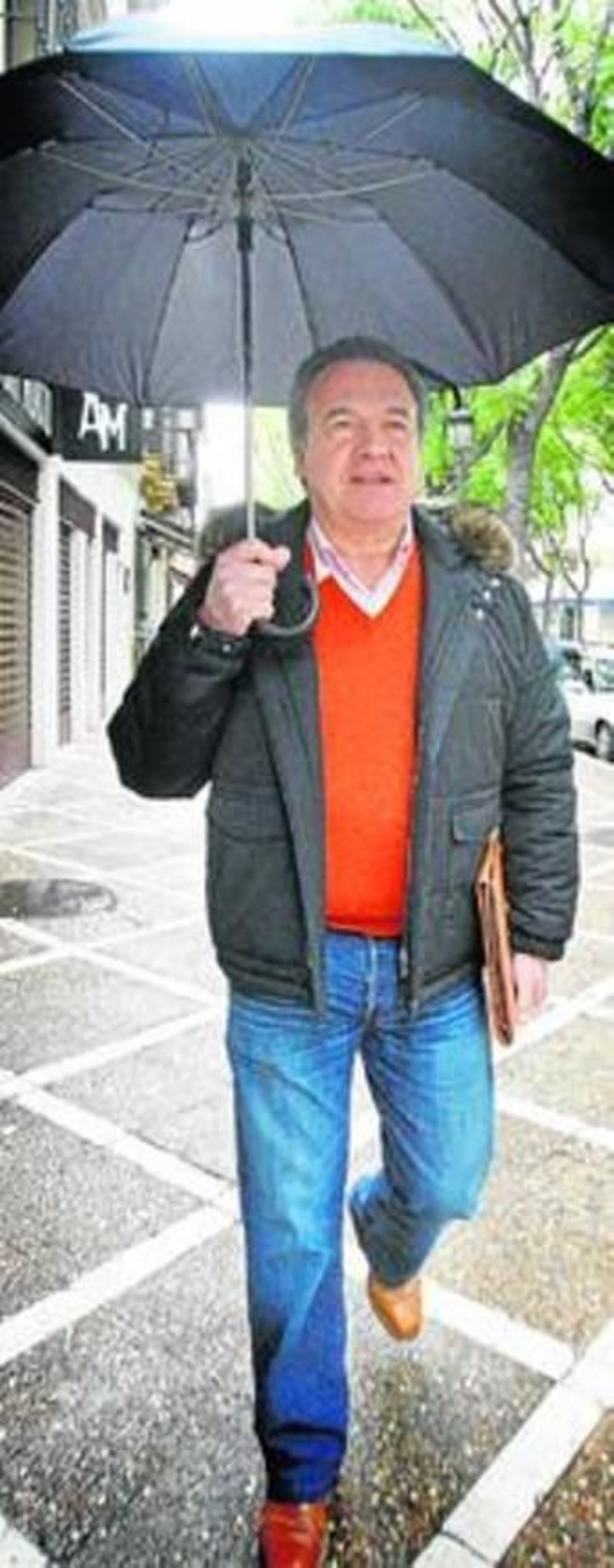 Pacheco, en Porvera, tras la entrevista concedida a este medio. Pacheco, en Porvera, tras la entrevista concedida a este medio.