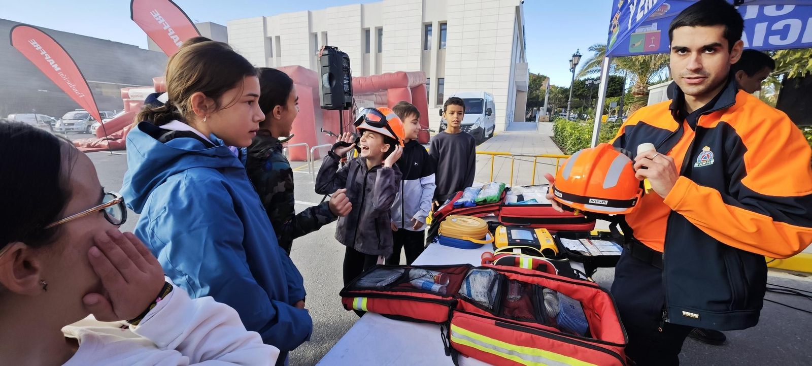 Vícar se convierte en un 'parque temático' de la seguridad para fomentar la prevención