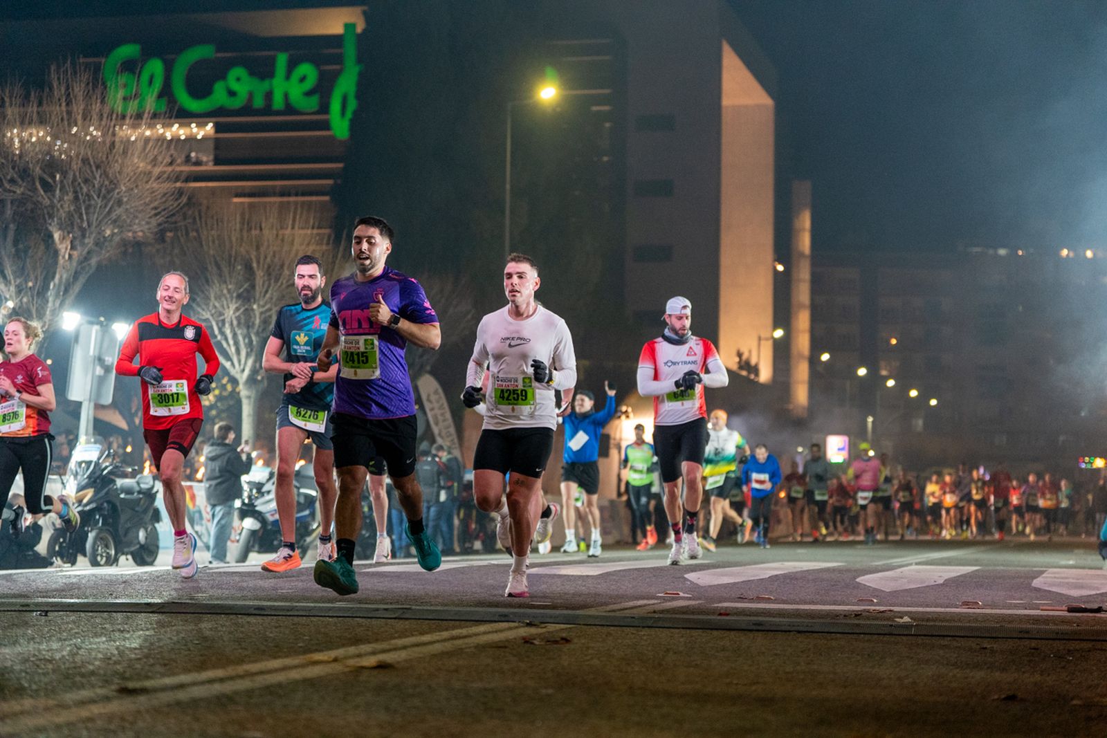 En imágenes: búscate en tu llegada a meta de la Carrera de San Antón 2026 (7)