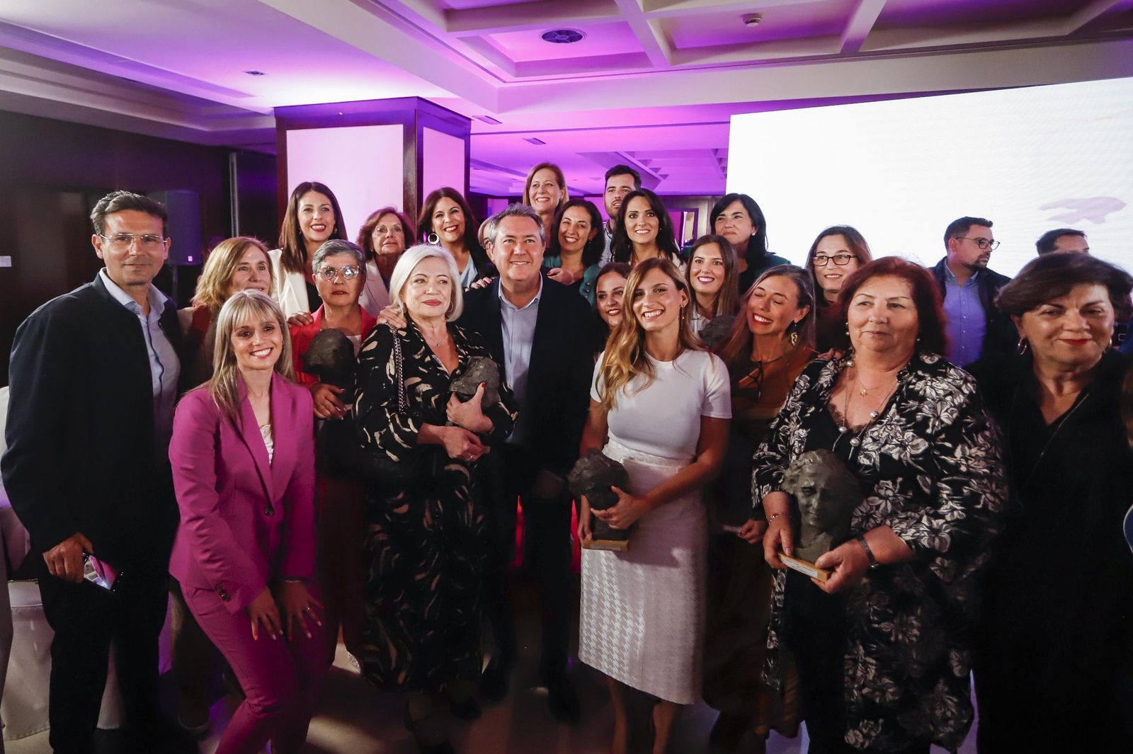 El PSOE Andalucía entrega los Premios Clara Campoamor en Granada