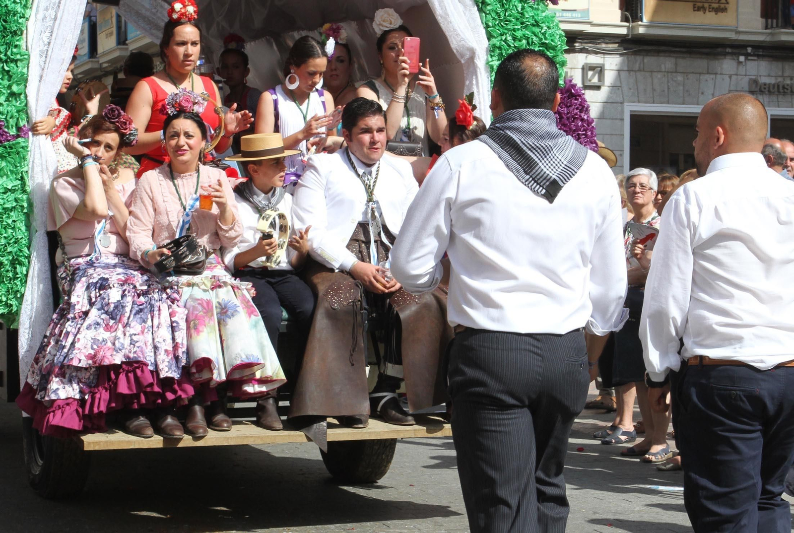 Imágenes de la salida de la Hermandad de Huelva