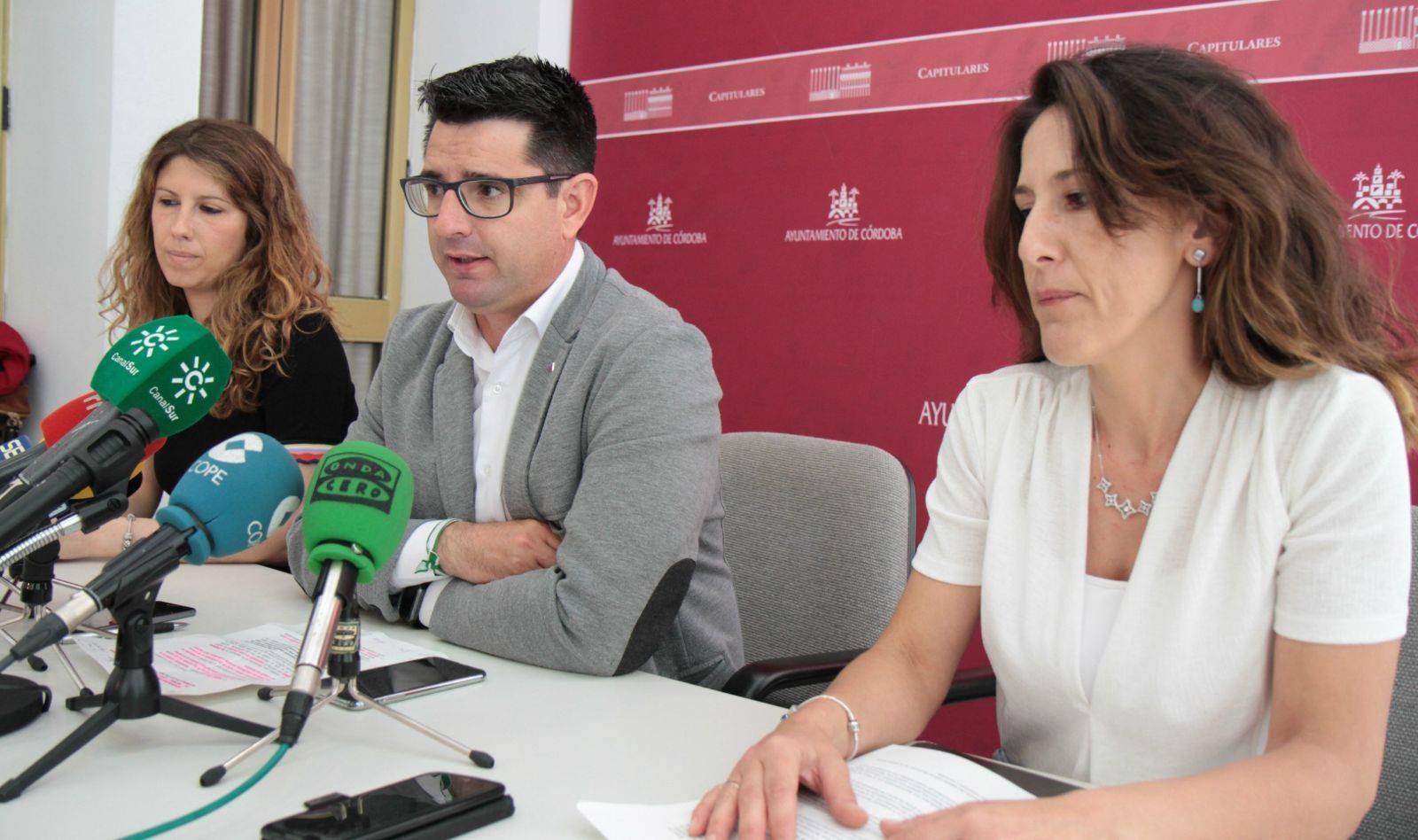 Mirian Mengual, Pedro García y Elena Jiménez presentan la iniciativa.