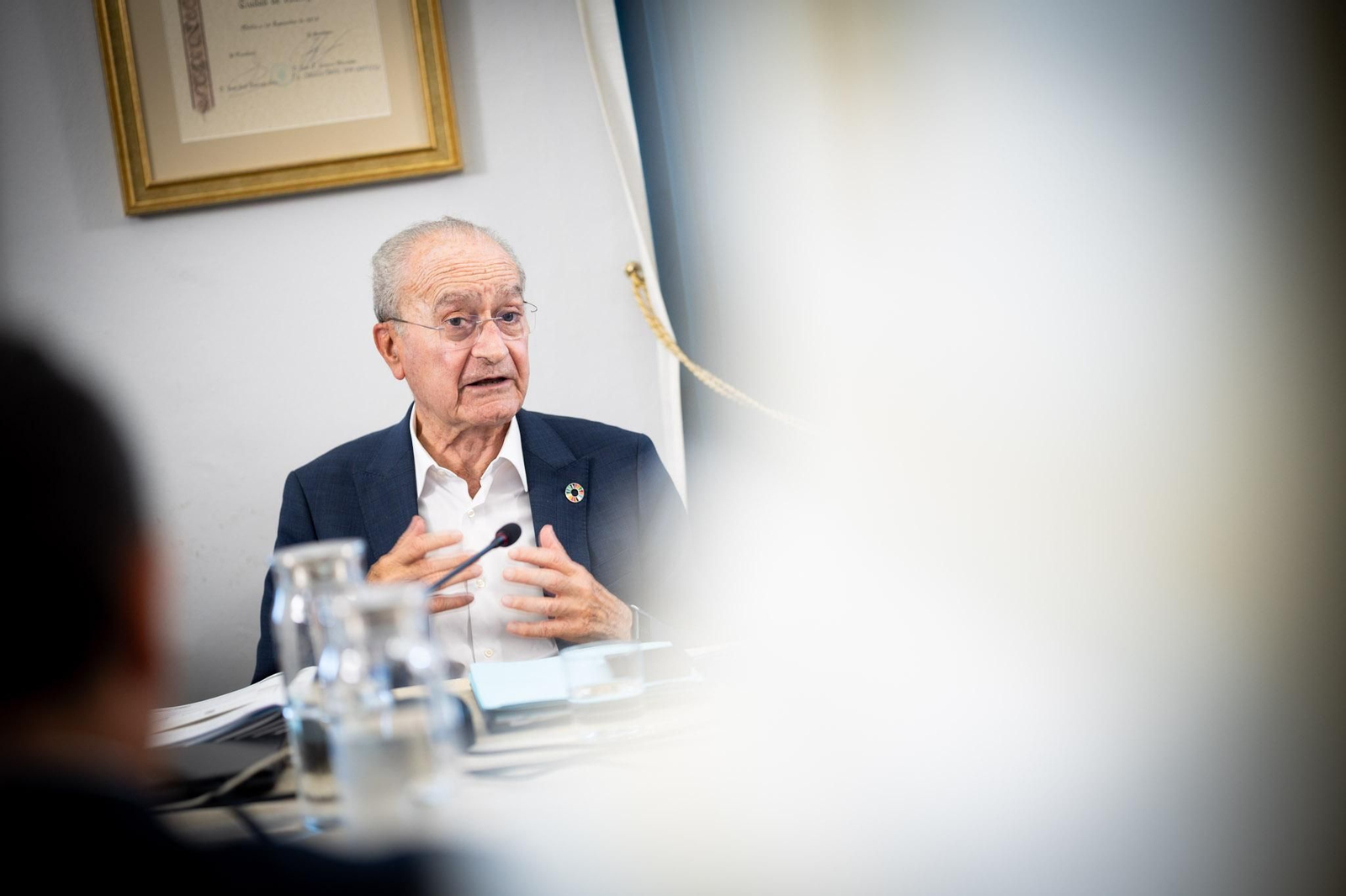 El interior de la reunión en el Ayuntamiento