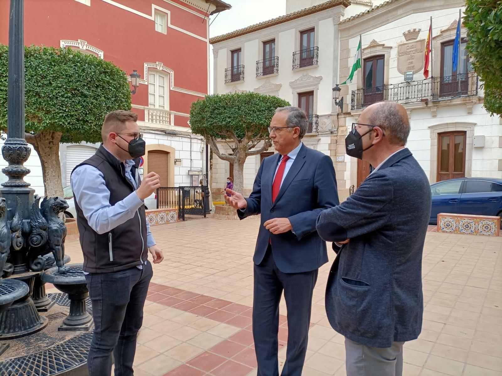 El delegado de Turismo junto al alcalde de Sorbas.