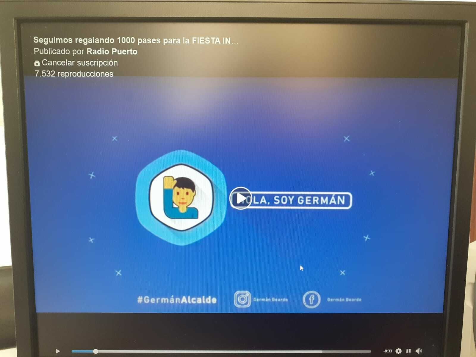 El lema 'Hola soy Germán' todavía puede verse en el anuncio de Radio Puerto.