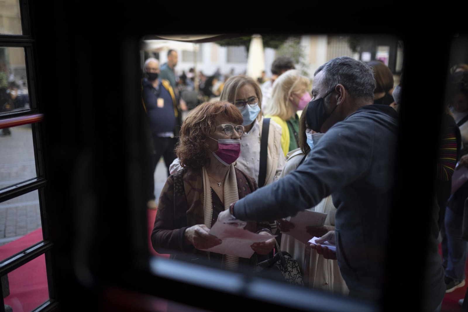 Imágenes de la proyección de  'Algo Salvaje. La historia de Bambino' de Paco Ortiz