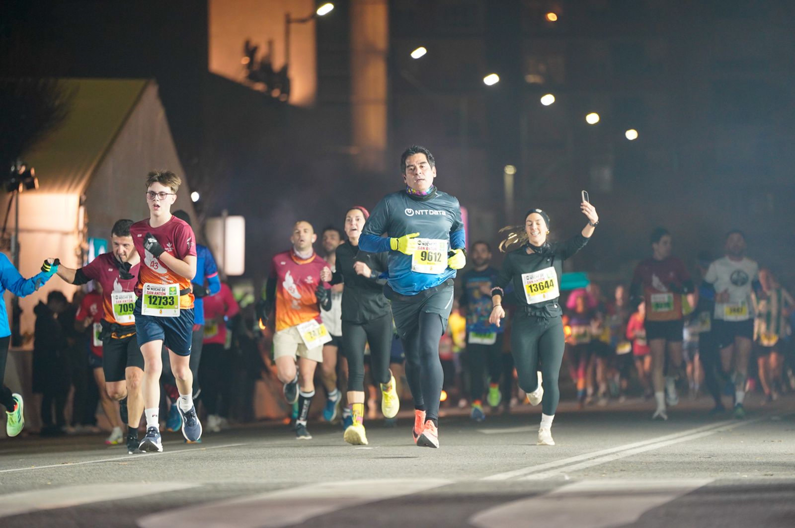 En imágenes: búscate en tu llegada a meta de la Carrera de San Antón 2026 (9)