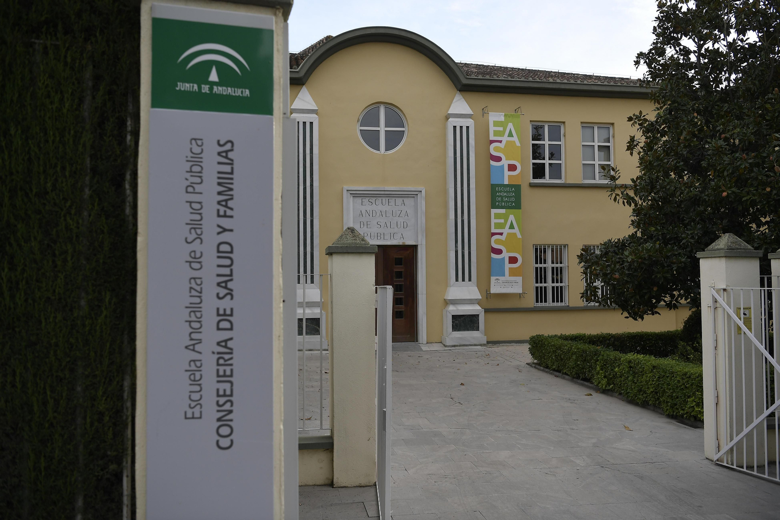 Escuela Andaluza de Salud Pública de Granada Escuela Andaluza de Salud Pública de Granada