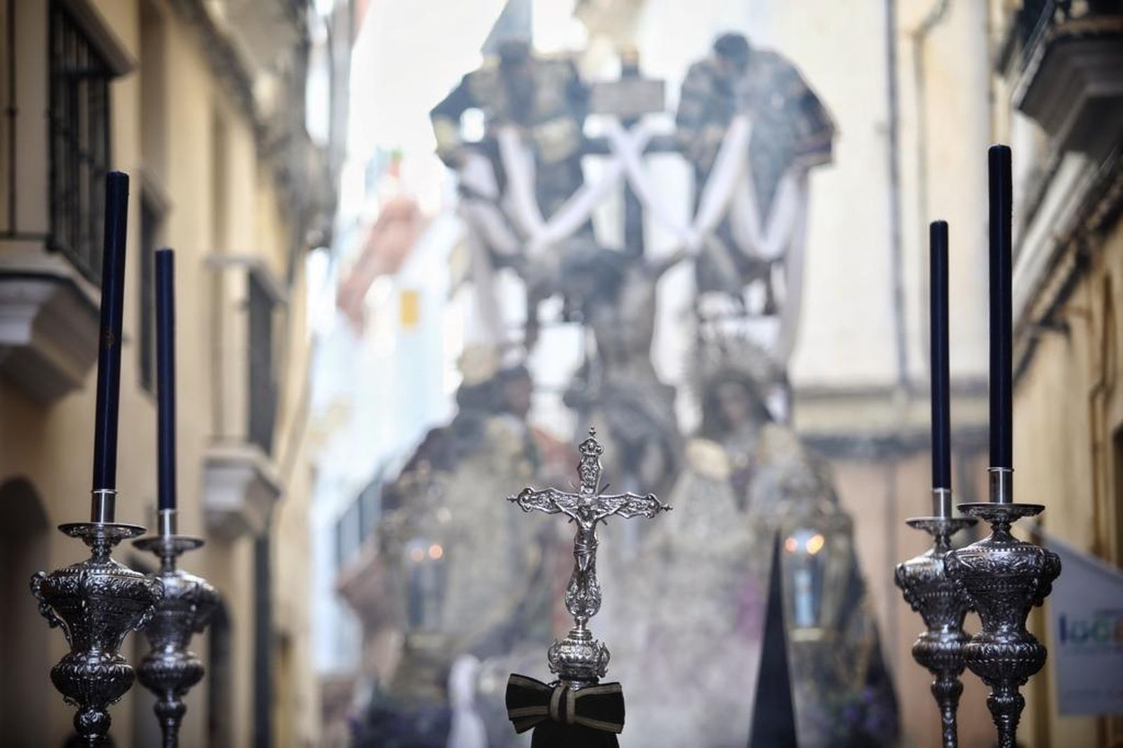 Las imágenes de la cofradía del Descendimiento en la Semana Santa de Cádiz 2022