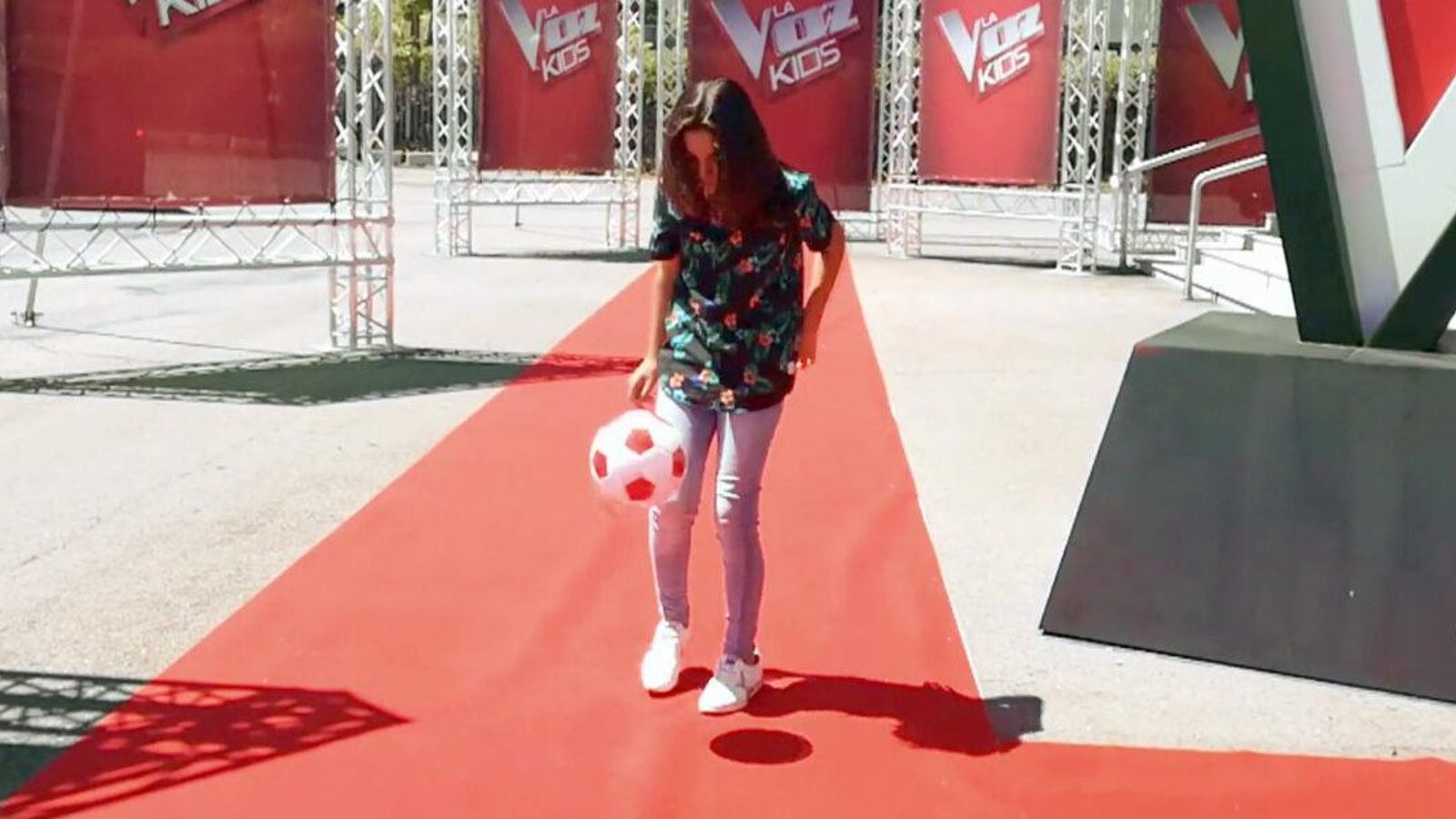 Antonio Cortés, de 'La Voz kids' y su dominio del balón