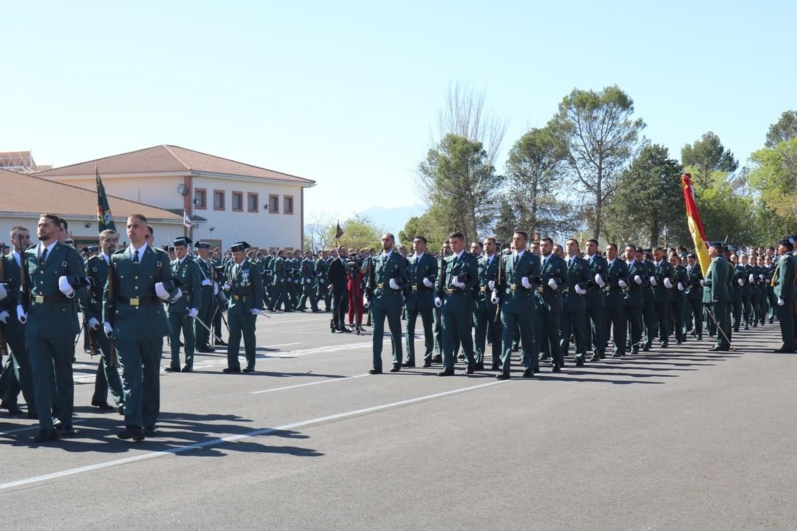 En imágenes: así ha sido la jura de bandera de la Guardia Civil presidida por el rey Felipe VI