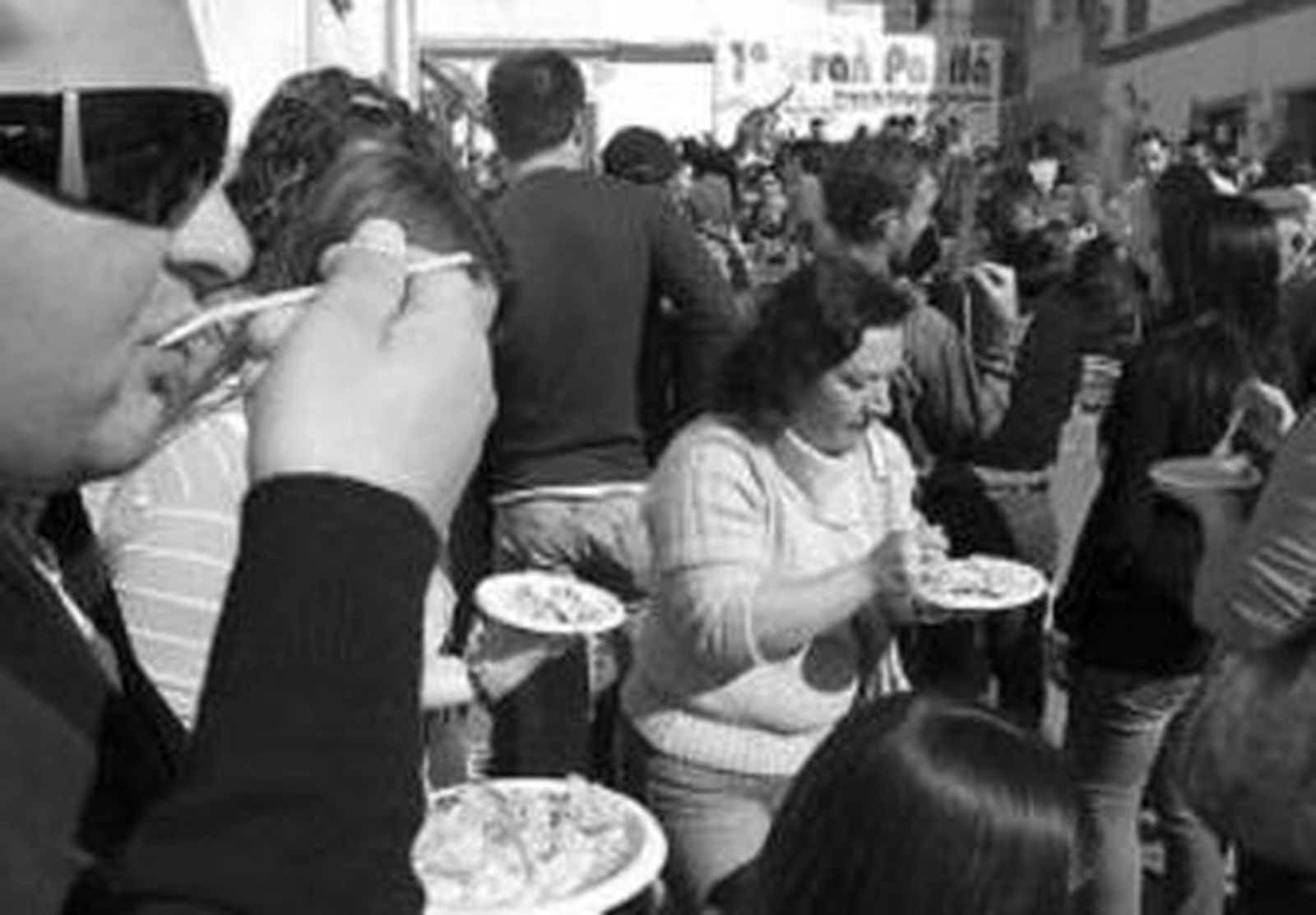 Antonio Aragón Panés 'El Parri', durante su pregón ofrecido anoche en la plaza de Las Bodegas.