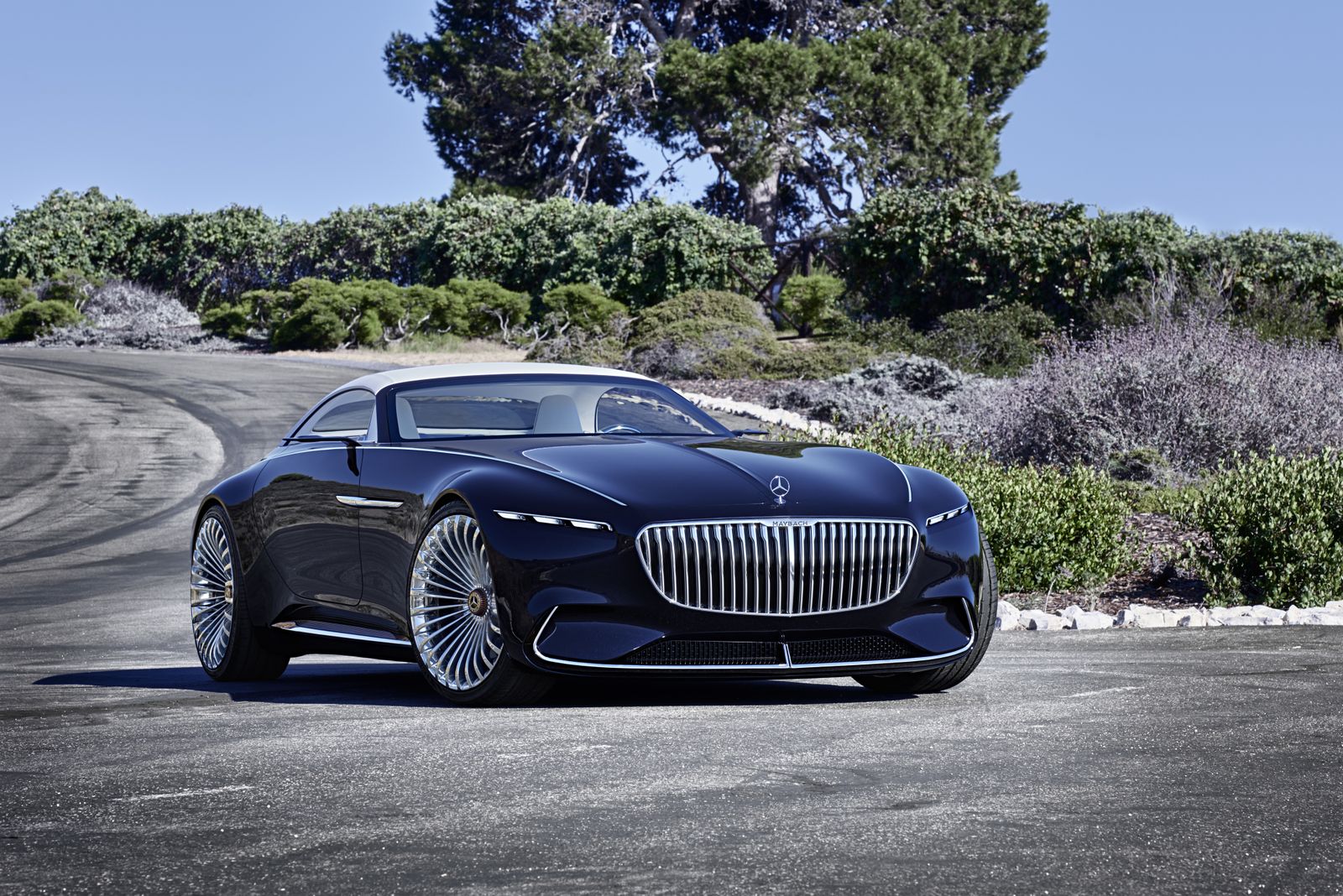 Así es el Mercedes-Maybach 6 Convertible, un descapotable eléctrico.