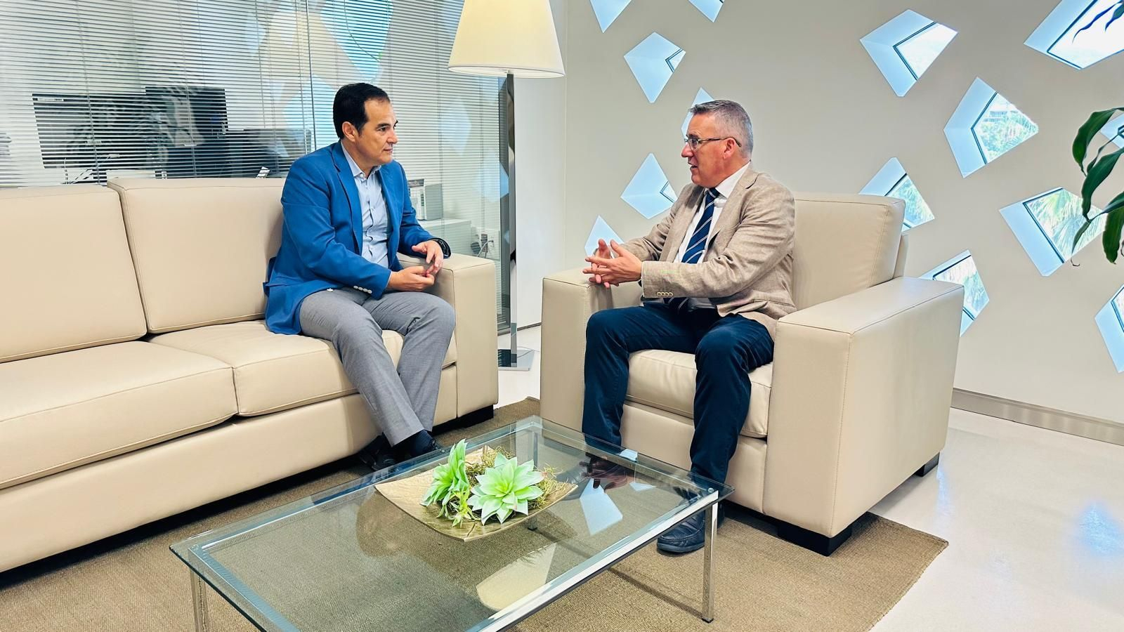 Visita de Nieto a Padilla en la Ciudad de la Justicia