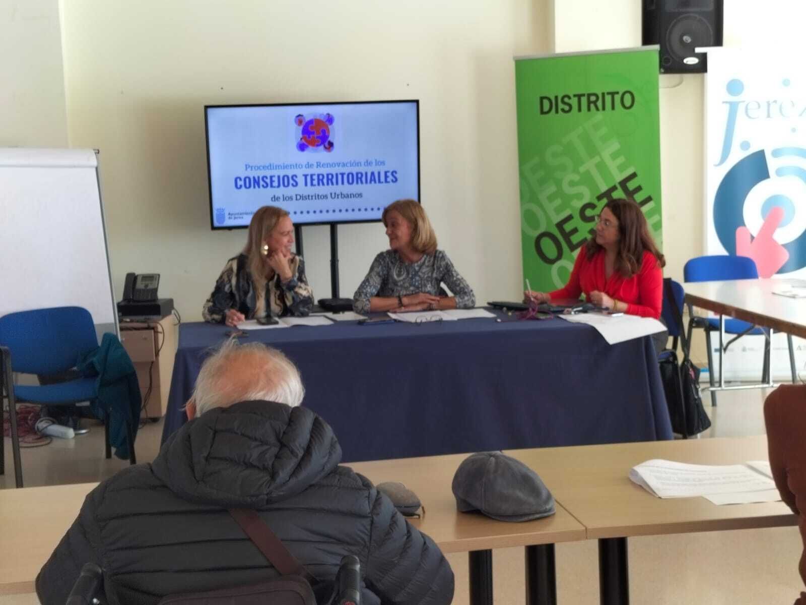 Constitución del consejo territorial del distrito oeste de Jerez.