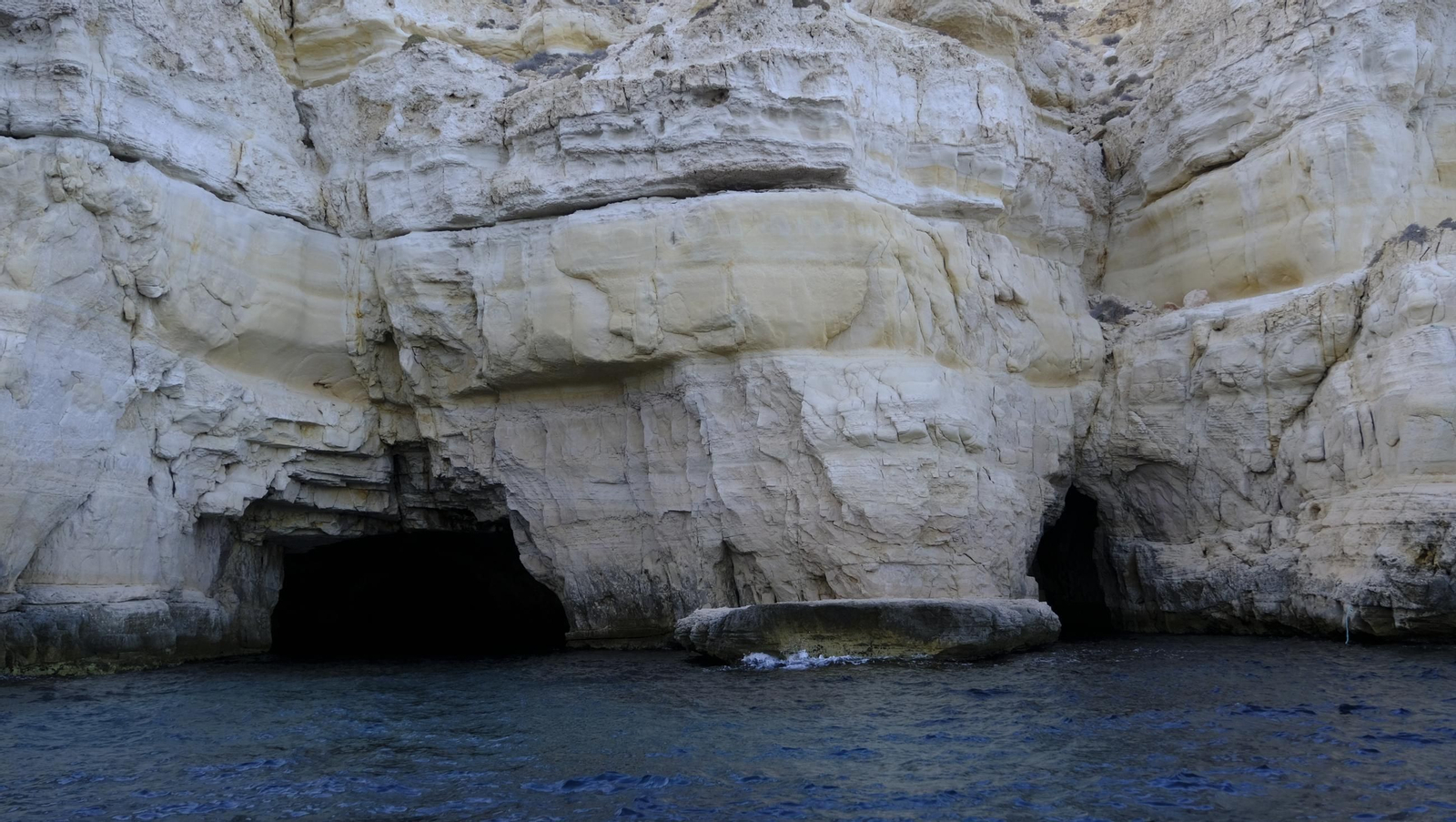 Una jornada con el servicio marítimo de la Policía Local de Níjar, en imágenes