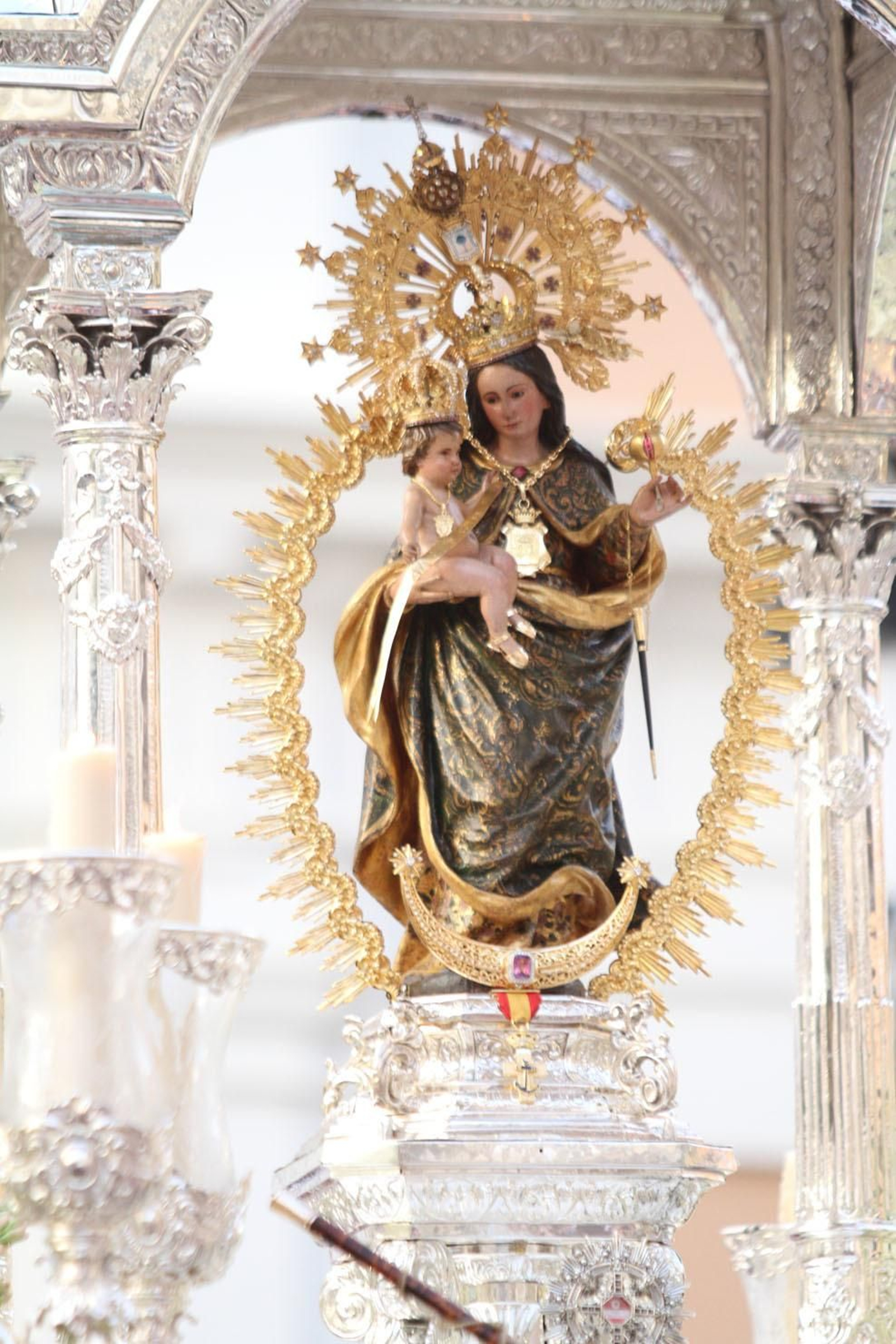 Procesión solemne de la Virgen de la Cinta.