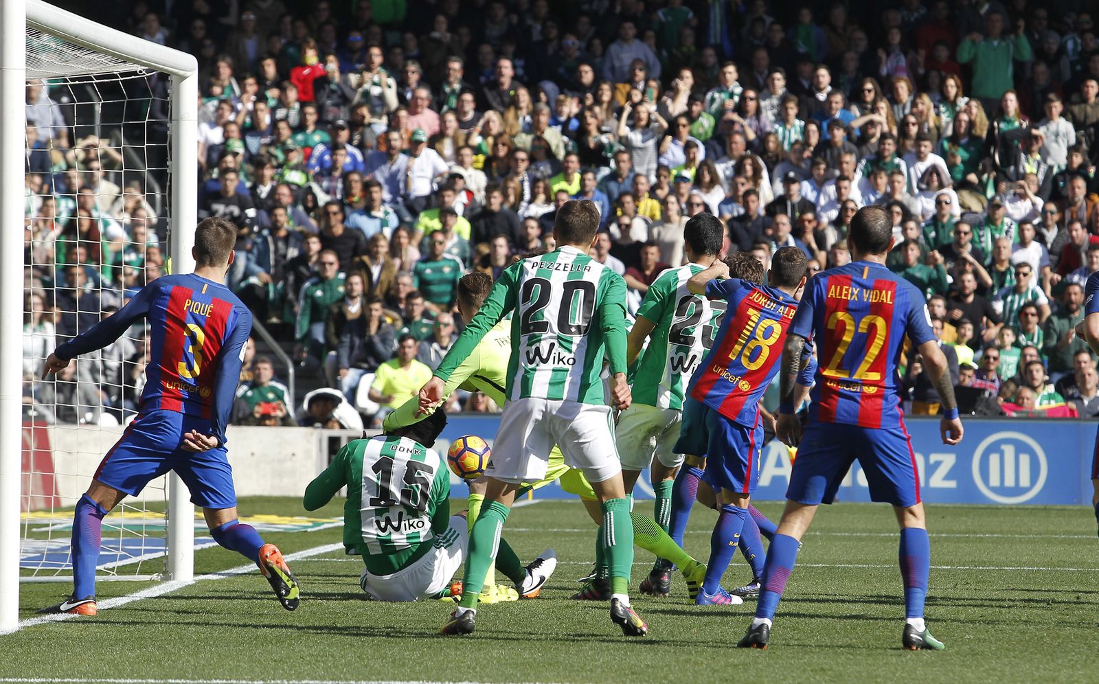 El Betis-Barcelona, en imágenes