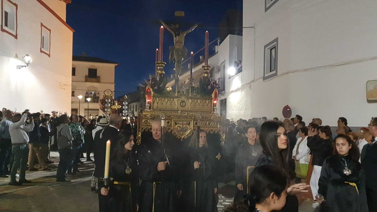 Viernes Santo en Castro del Río: A los pies del Santo Sepulcro