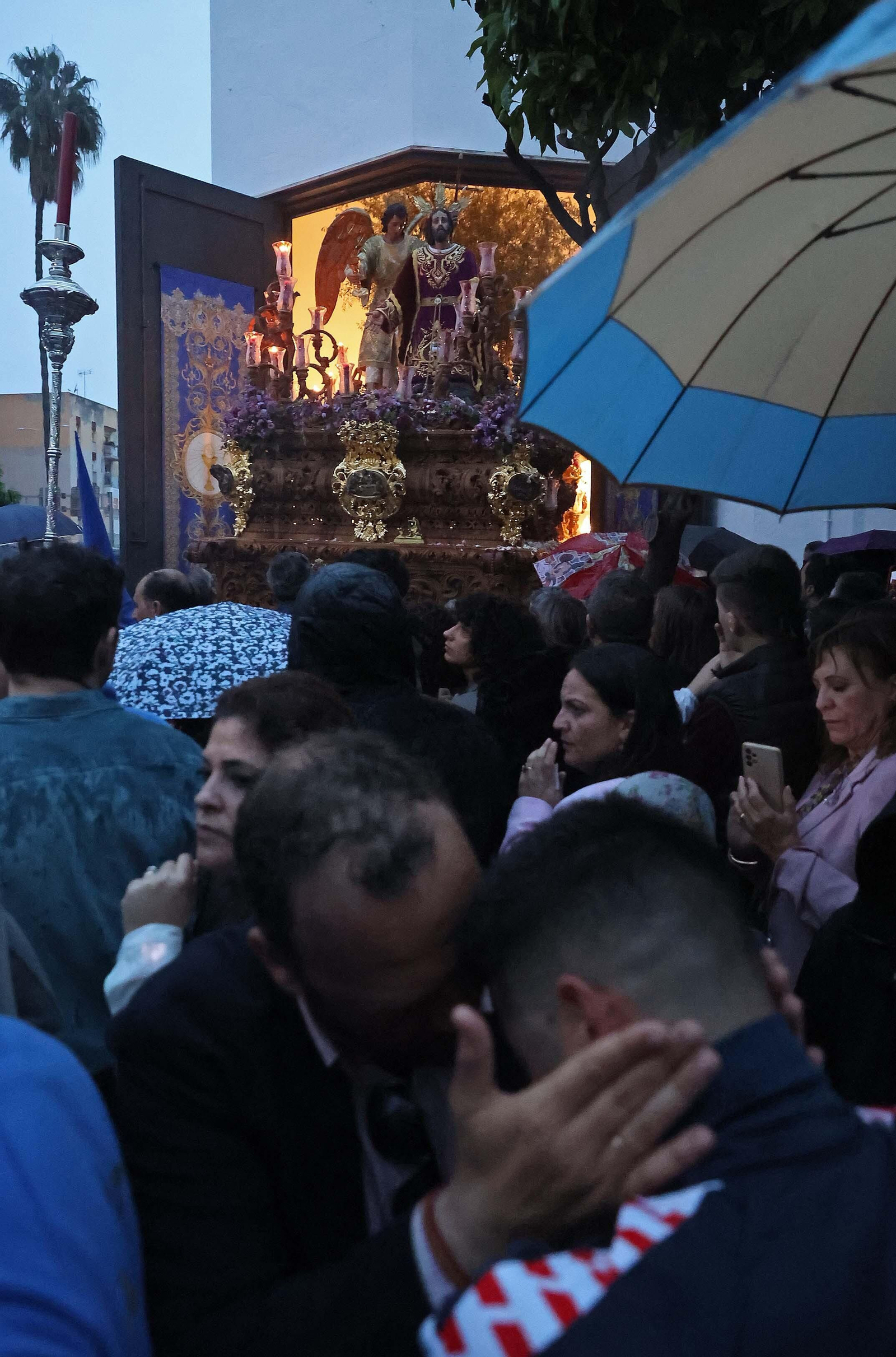 Fotos del Domingo de Ramos en Algeciras: La Borriquita y Oración en el Huerto
