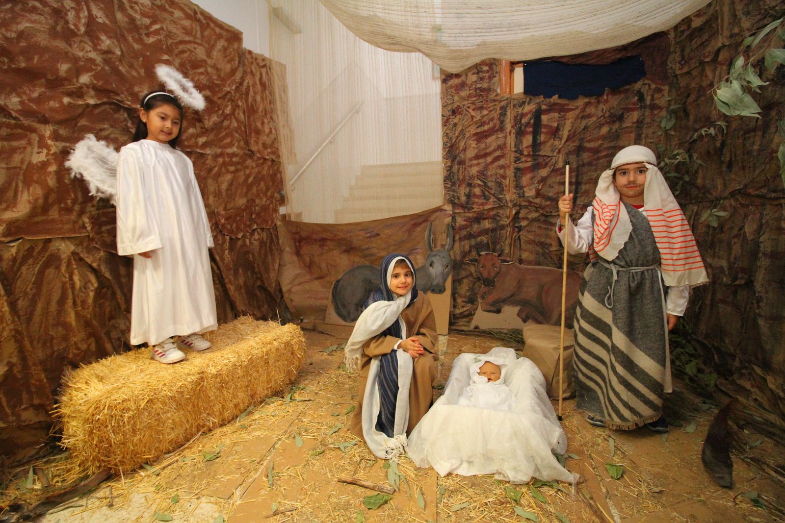 Imágenes del Belén viviente del colegio 12 de Octubre y la AMPA