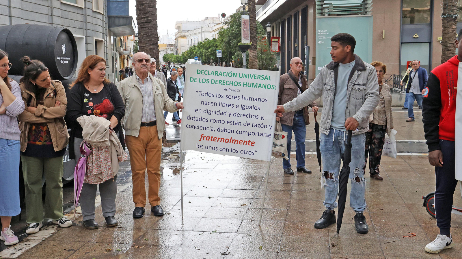 Lectura manifiesto en Jerez por parte de Cáritas por la campaña de personas sin hogar