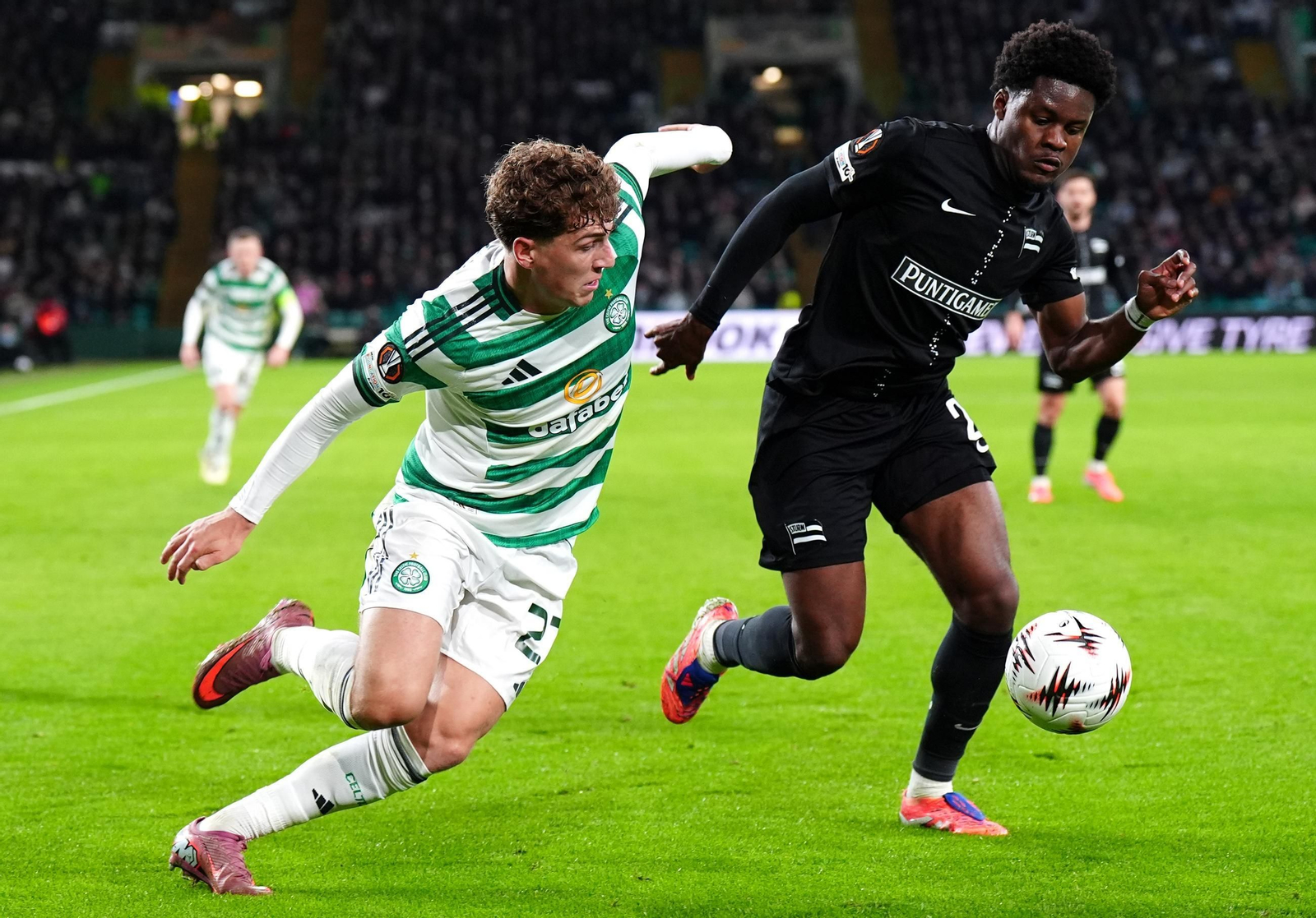 Celtic-Sturm Graz (3).jpg