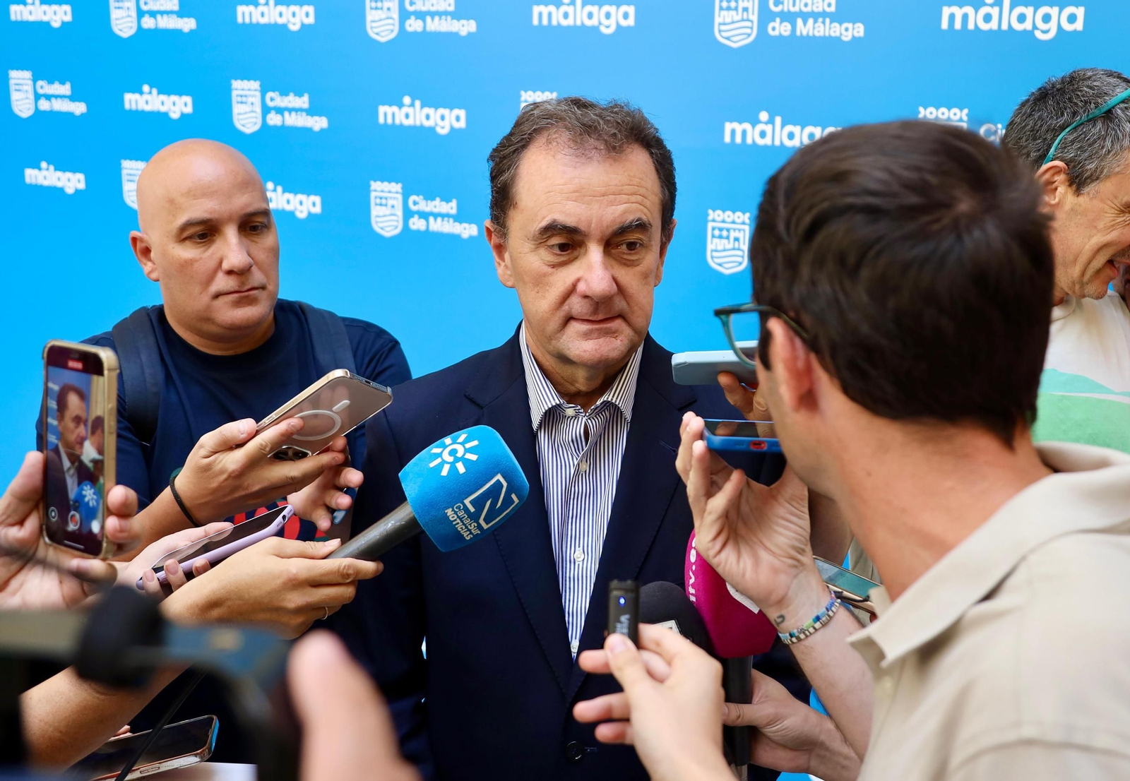 Mundial 2030 en Málaga: La reunión en el Ayuntamiento, en fotos