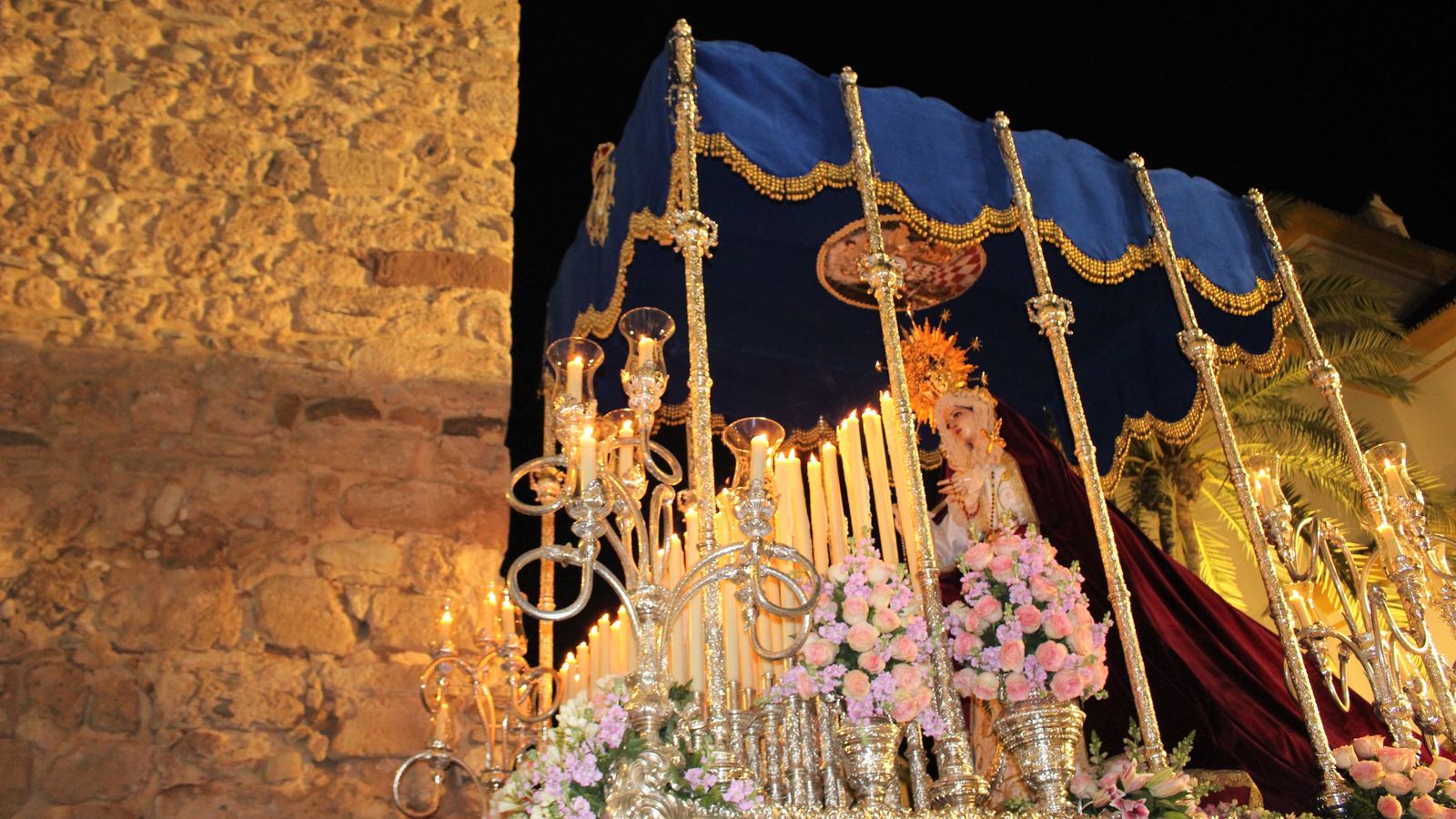 La advocación de María Santísima de la Encarnación.