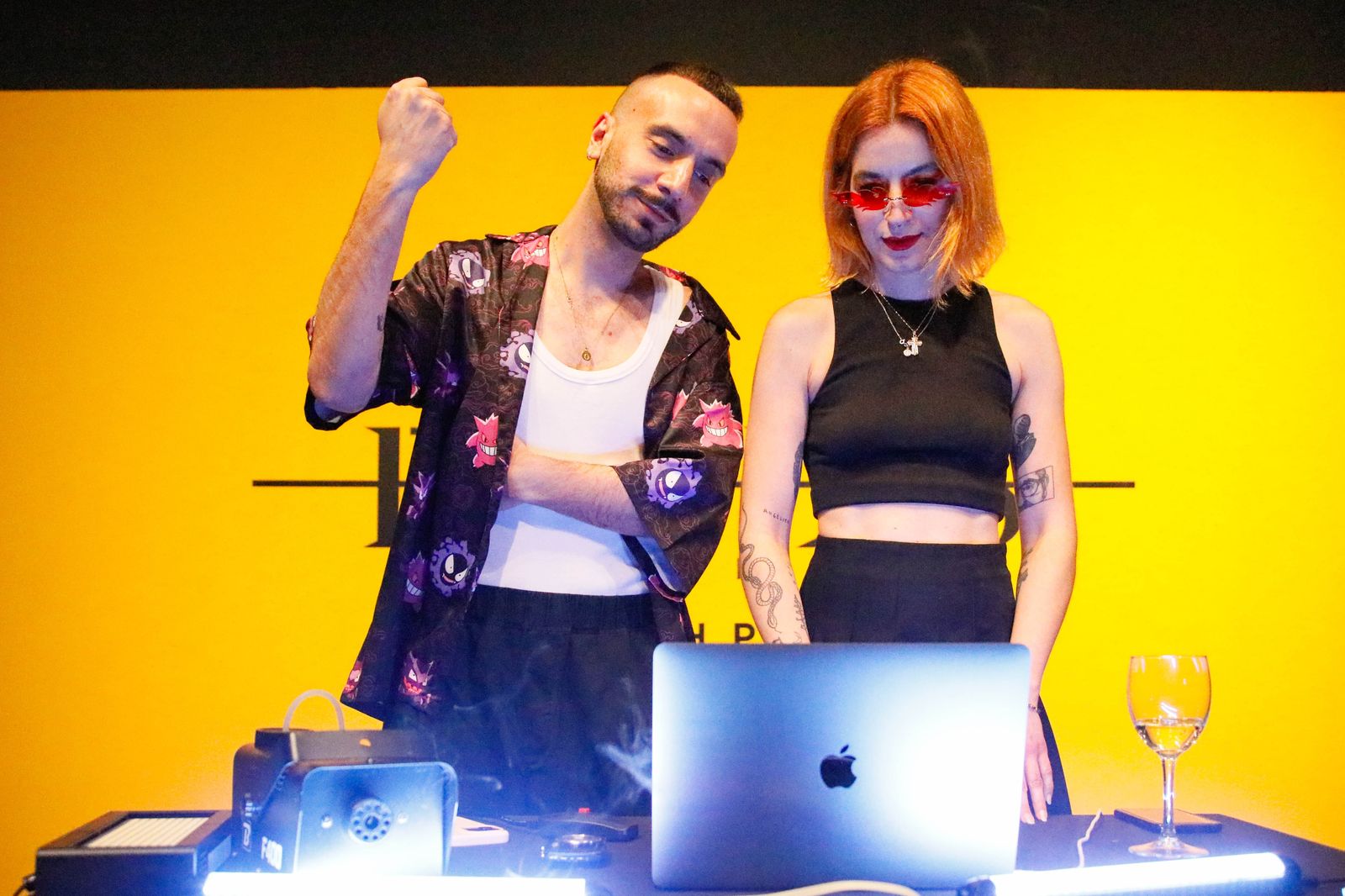 Te contamos en imágenes como ha sido el inicio de la exposición Brujas de Judith Prat