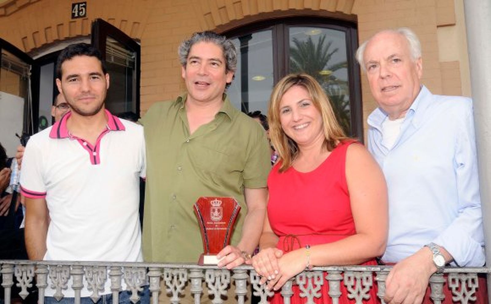 La patronal niega relación entre no renovar al profesor de Sanlúcar y su homosexualidad