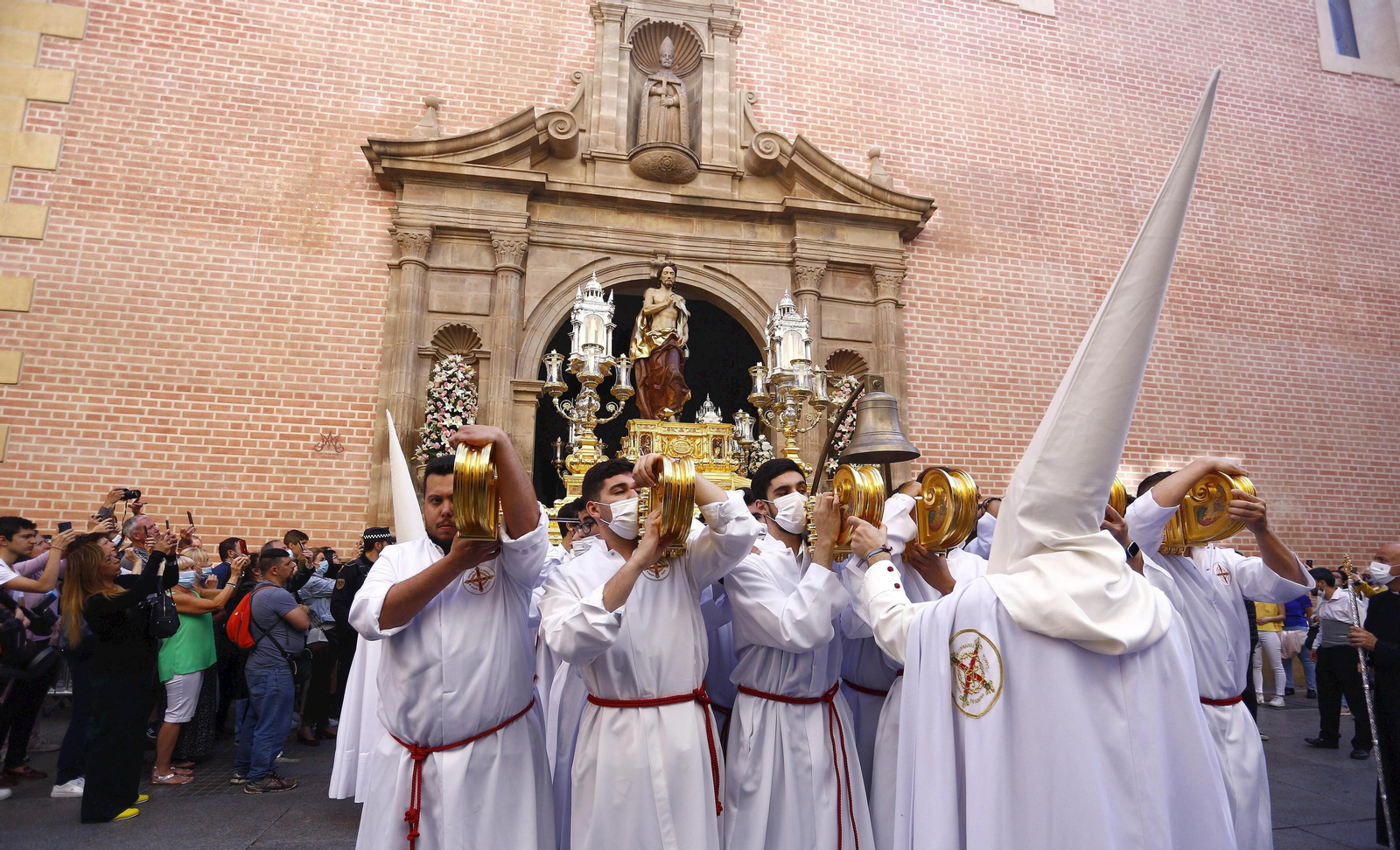 Las fotos del Domingo de Resurrección en Málaga Las fotos del Domingo de Resurrección en Málaga