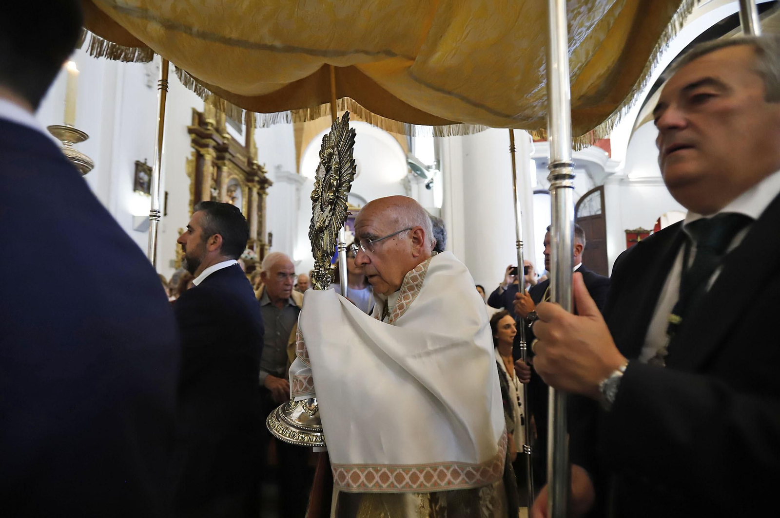 Imágenes de la procesión del Corpus Christi en Huelva