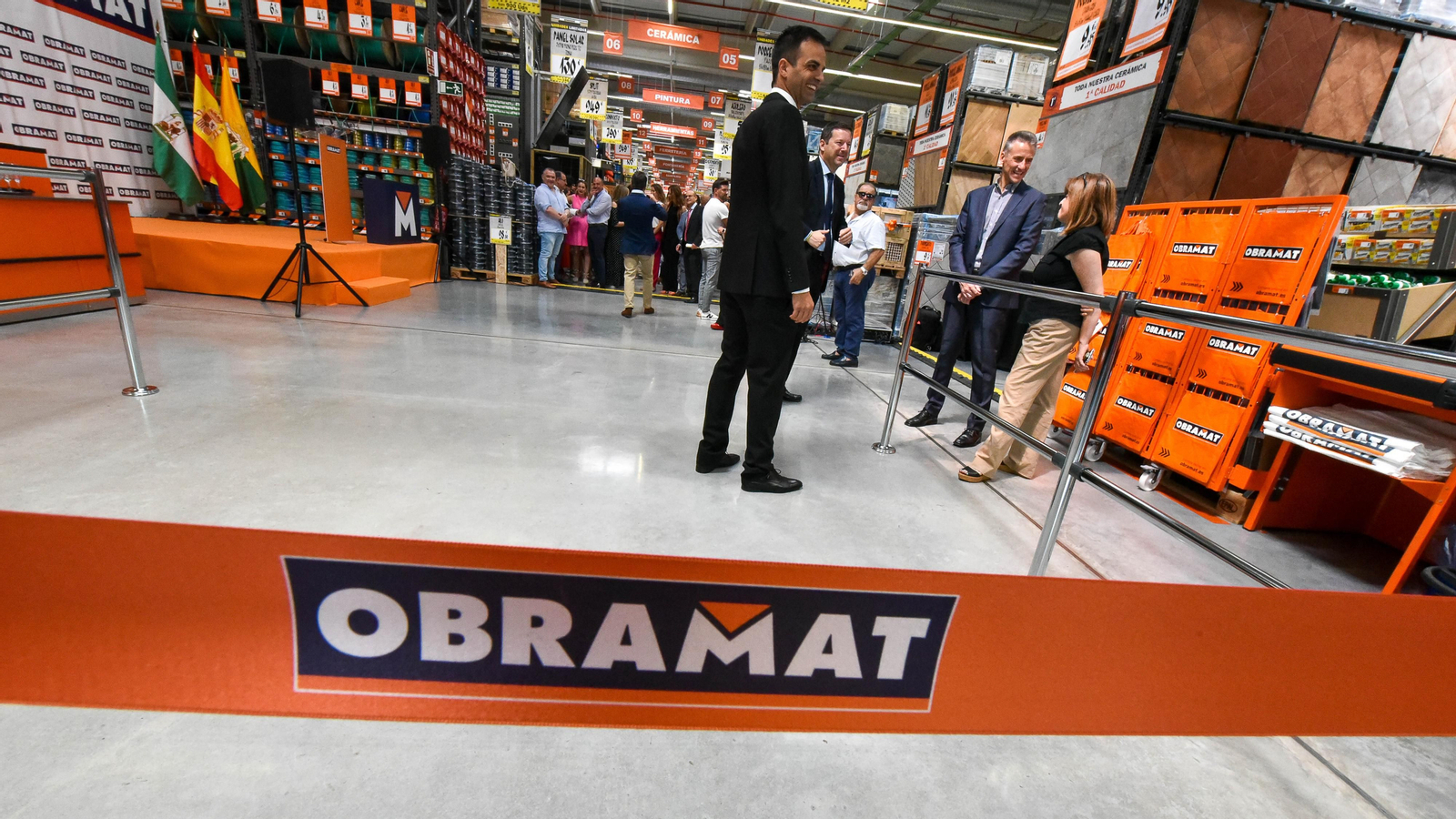 Las fotos de la inauguración de Obramat en Palmones