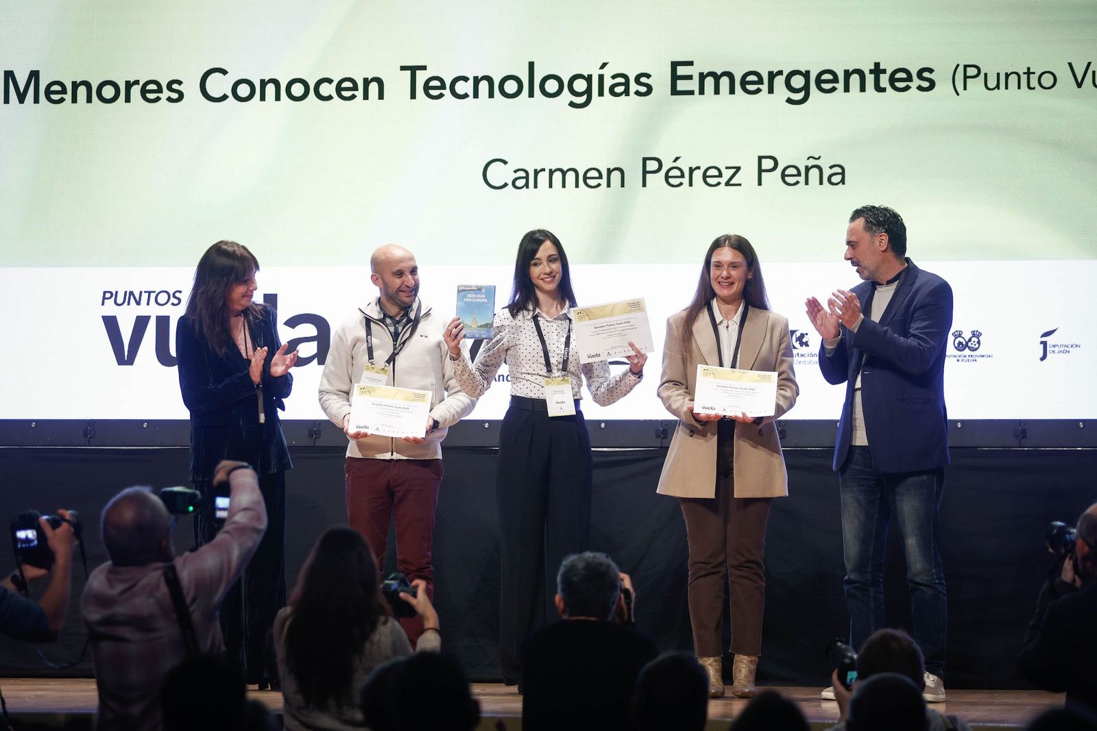 Todas las imágenes de la gala de los Premios Vuela 2026 en Granada