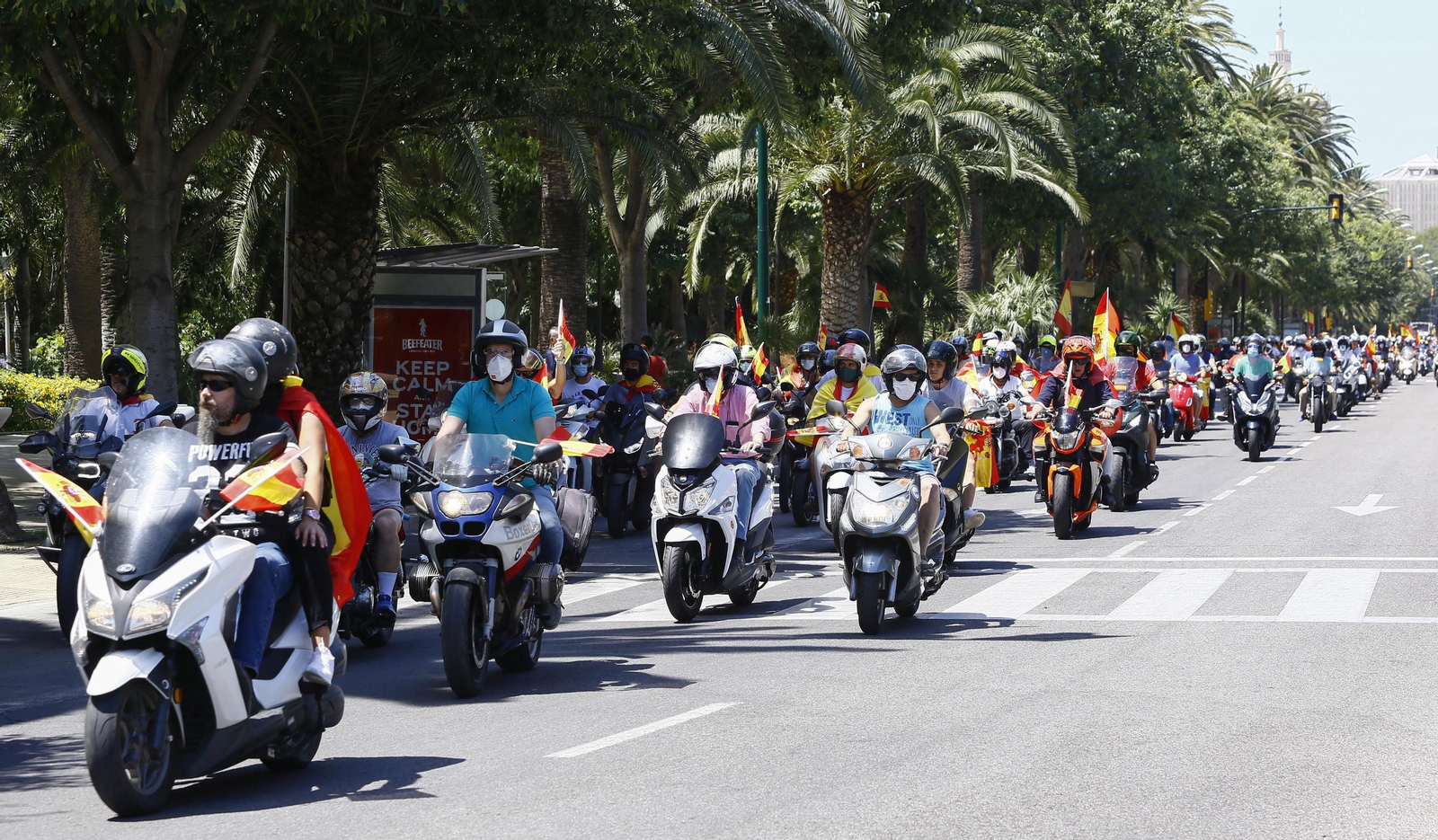Las fotos de la caravana de protesta de Vox en Málaga