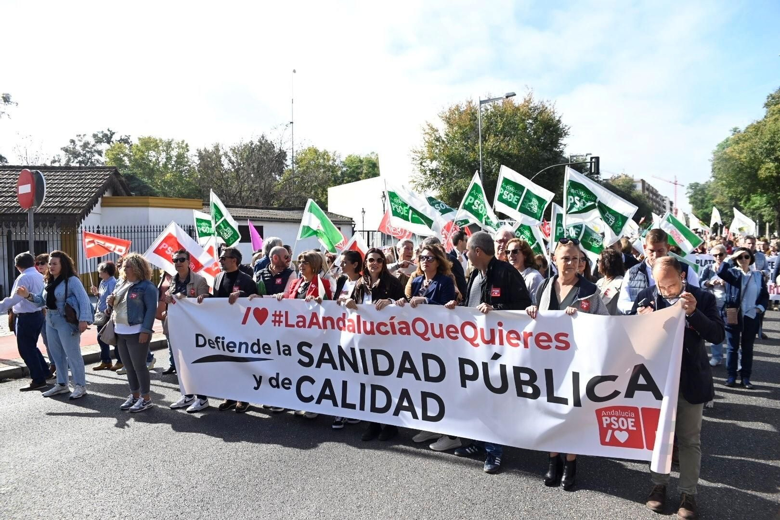 La manifestación en defensa de la sanidad pública en Córdoba, en imágenes