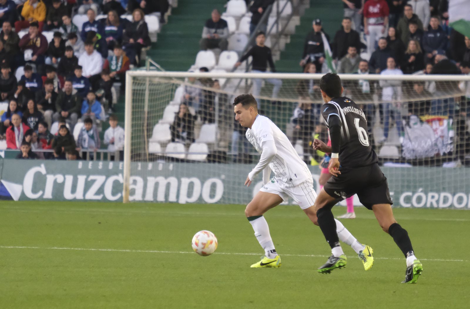 Las imágenes de la derrota del Córdoba CF ante la Balona en El Arcángel