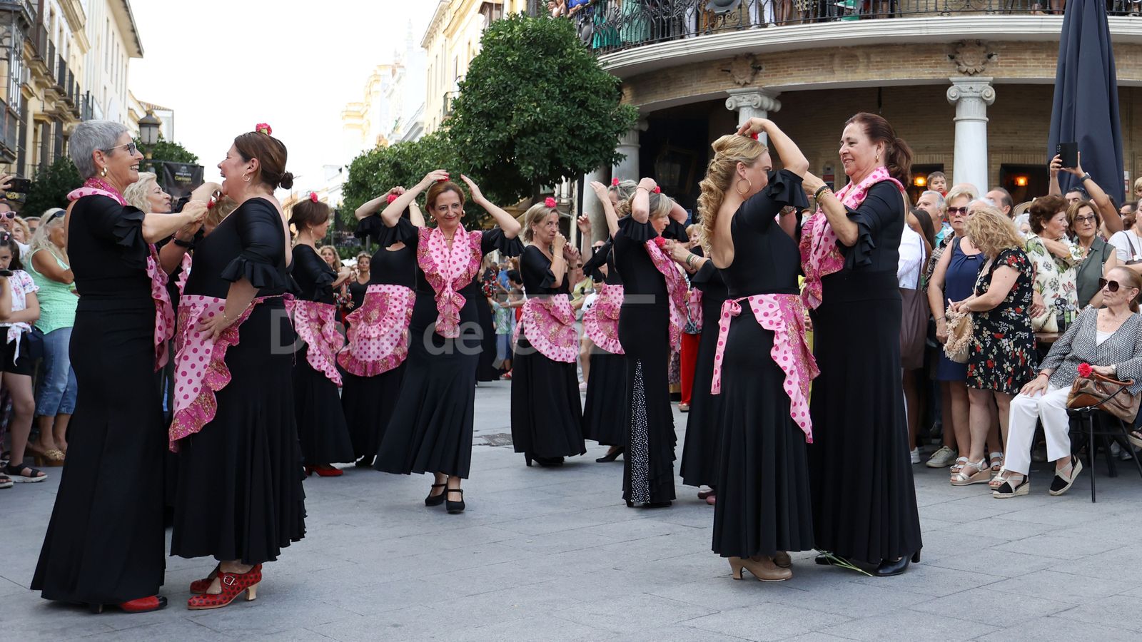 Flashmob de la academia de baile de Fani Muñoz en Jerez