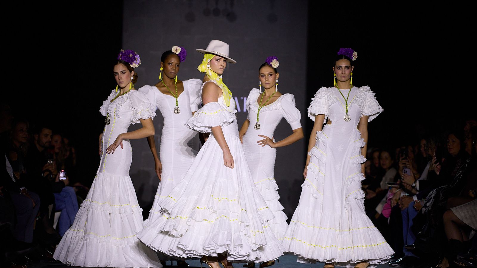 Diseños de Alberto Mattey vistos en We Love Flamenco 2026.