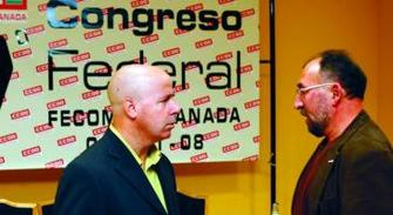 Francisco Quirós (izquierda), durante el congreso.