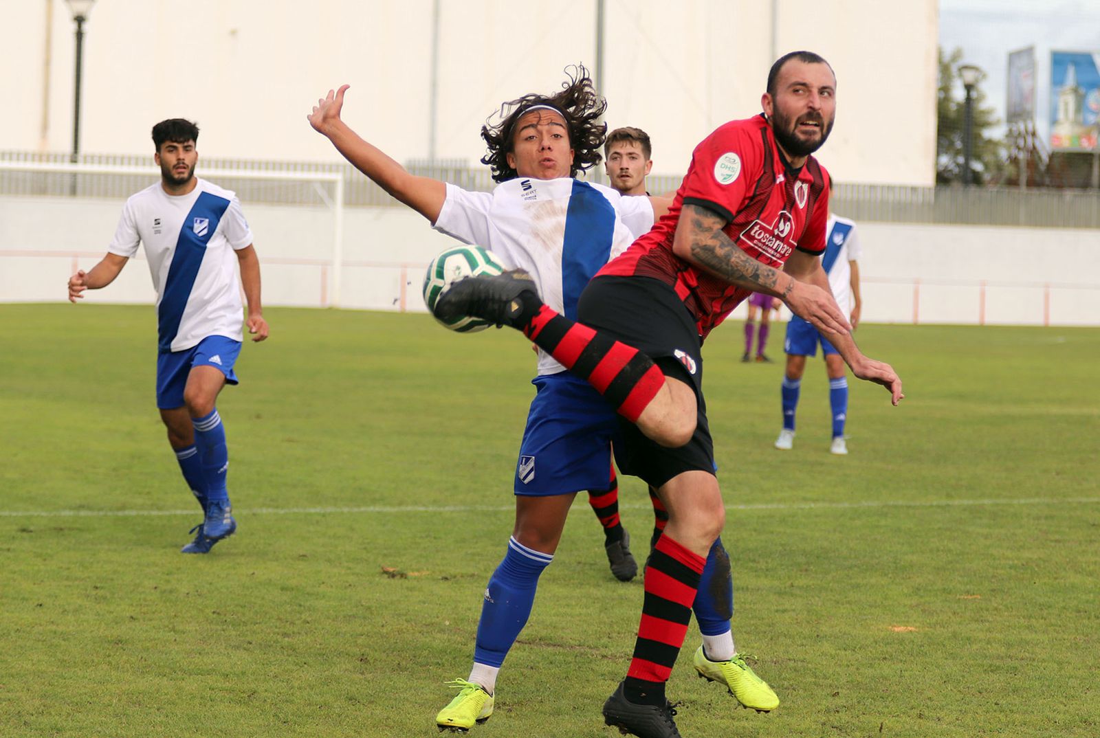 Imágenes del encuentro entre el Cartaya y el atlético Onubense