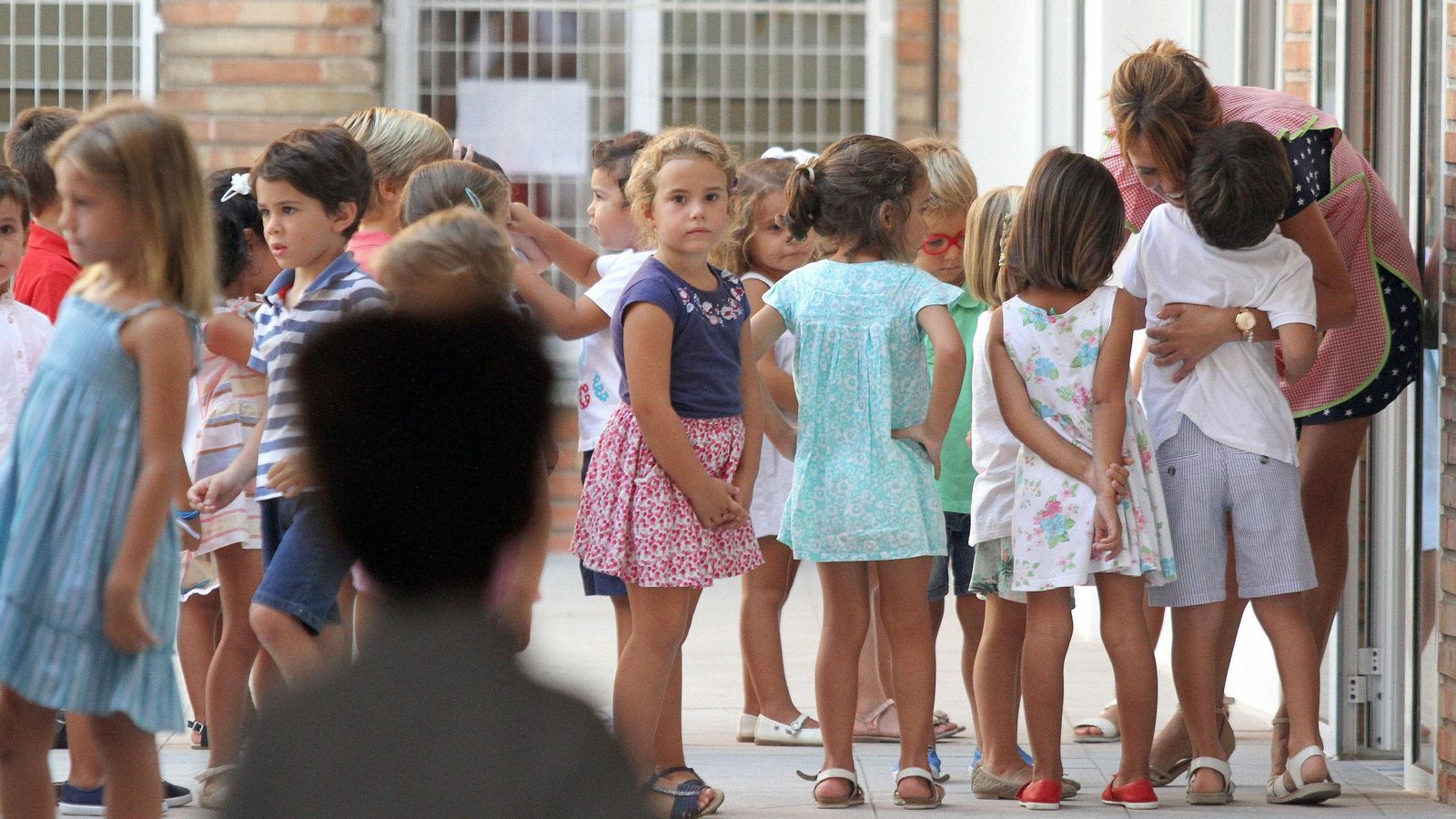 Jóvenes en su vuelta a las aulas Jóvenes en su vuelta a las aulas