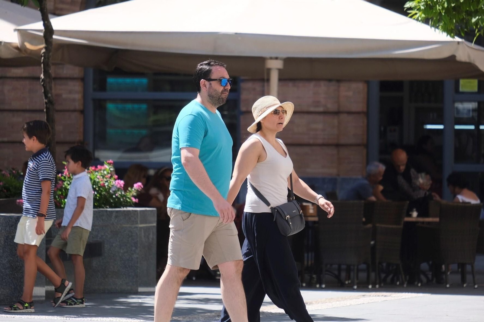 Una tarde de alerta roja por calor extremo en Córdoba, en imágenes