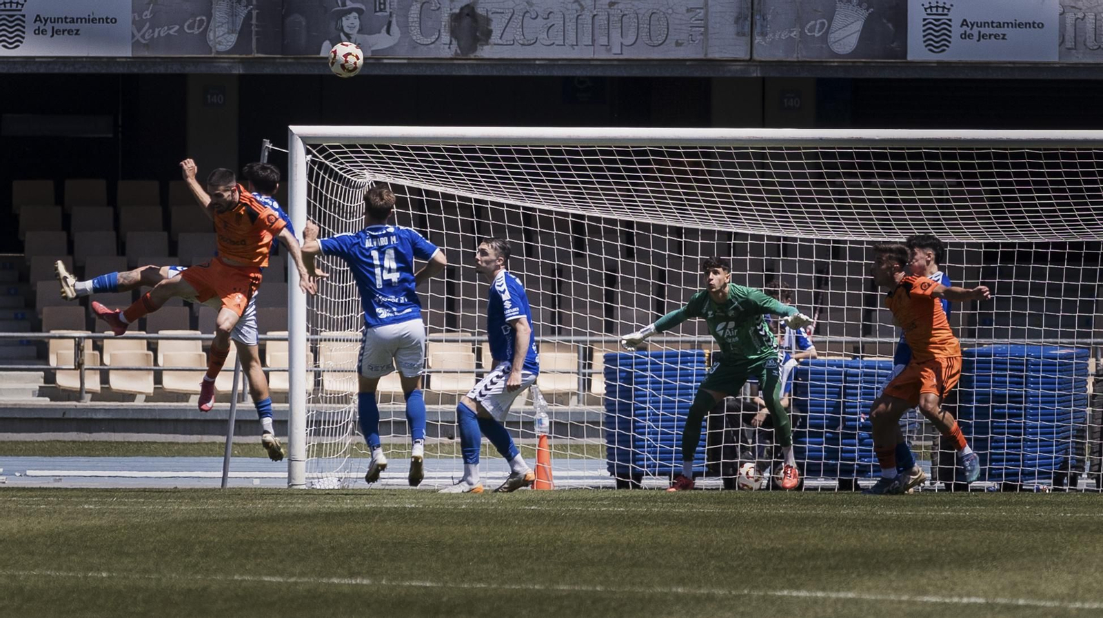 Las imágenes del derbi entre Xerez DFC y Xerez CD en Chapín