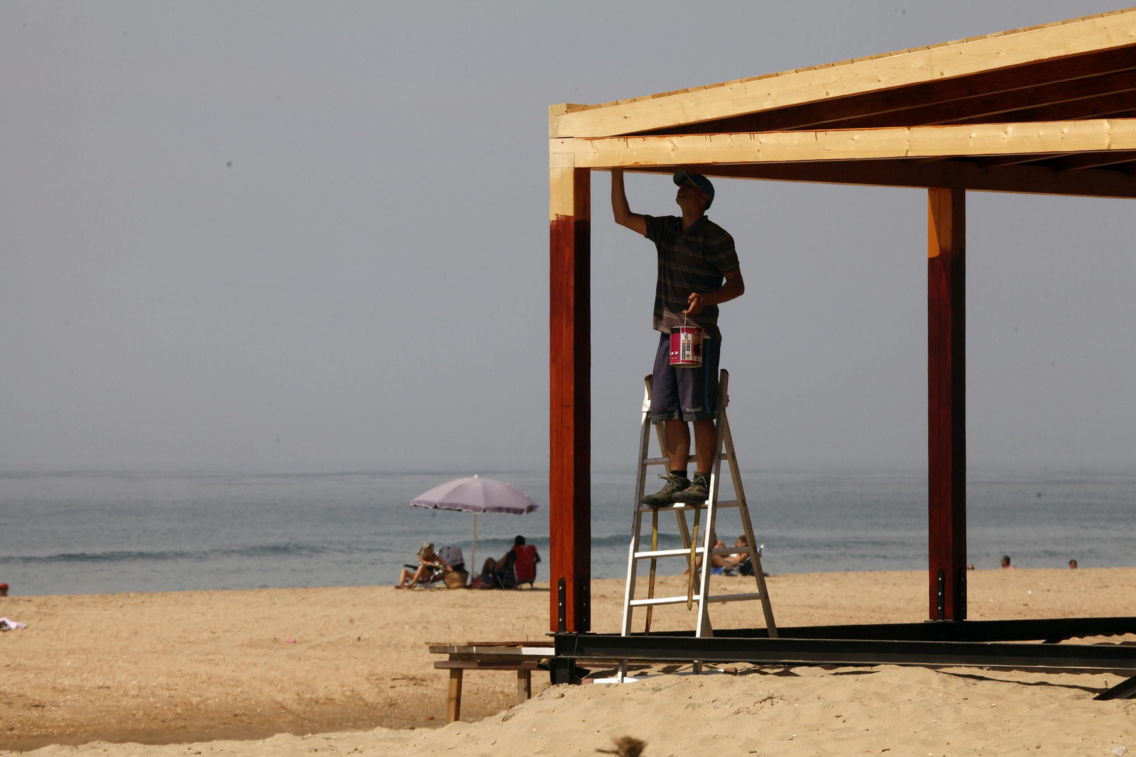 Las imágenes de la recuperación de la playa de La Antilla